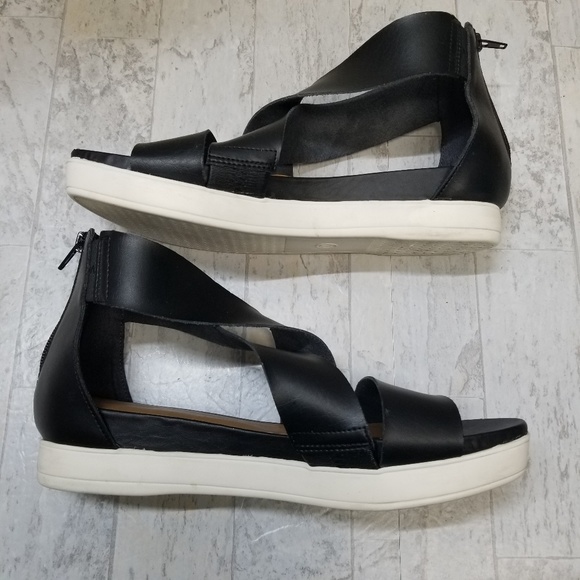 Universal Thread Black Hummingbird Sandals sz 10 - Picture 6 of 8